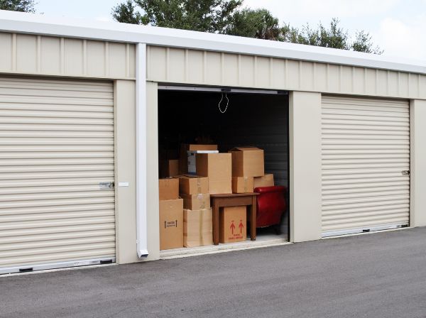 Moisture-free self storage unit 